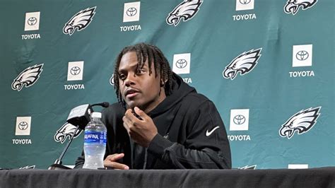 New Eagles Receiver Reminds DeVonta Smith Of .